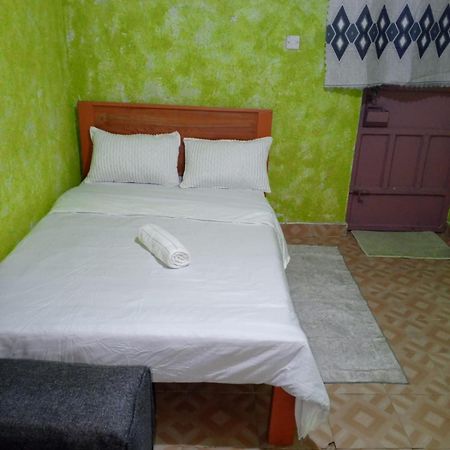 Jakes Studio Naivasha Hotel ภายนอก รูปภาพ